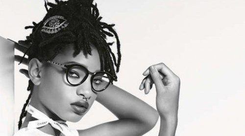 Willow Smith evoca el espíritu chic urbanita para la colección de otoño/invierno de gafas de sol de Chanel