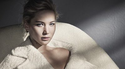 Jennifer Lawrence muestra lo más sobrio y elegante de Dior para la colección otoño/invierno 2016/2017