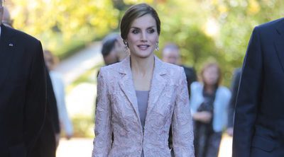 La Reina Letizia da una lección de estilo entre looks repetidos en su viaje de Estado a Portugal