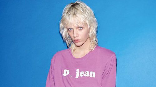 Pinko presenta P_Jean, una nueva línea de ropa desenfadada y urbana para primavera/verano 2017
