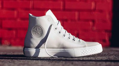 Converse adapta sus clásicas zapatillas con los nuevos diseños 'Chuck Modern Furure Canvas'