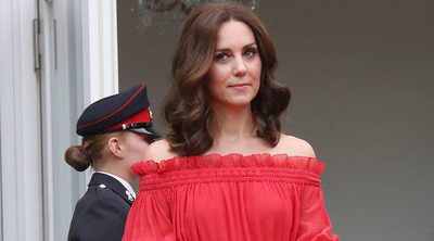 Alexander McQueen y Erdem, entre los looks de Kate Middleton en su viaje a Polonia y Alemania
