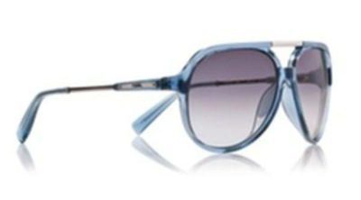 Karl Lagerfeld presenta su nueva colección de gafas de sol primavera/verano 2012