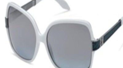 Modelos muy femeninos en las gafas de sol de Roberto Cavalli  para este verano 2012