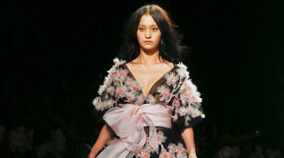Marchesa lleva la cultura oriental a la New Yok Fashion Week con su primavera/verano 2018