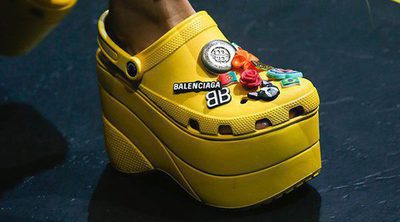 Los Crocs con plataforma de Balenciaga se convierten en el zapato más polémico de la primavera/verano 2018