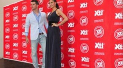 Irina Shayk y Arthur Sales continúan con Xti una temporada más