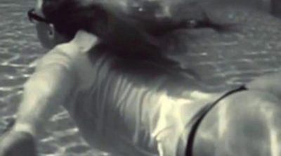 Bar Refaeli vuelve a desnudarse para promocionar su línea de ropa interior 'Under me'