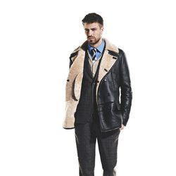 Gerard Piqué con chaqueta de piel y traje para la colección otoño-invierno 2011 de H.E. by Mango