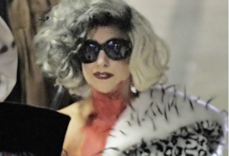 Looks de Lady Gaga: Disfraz de Cruella de Vil