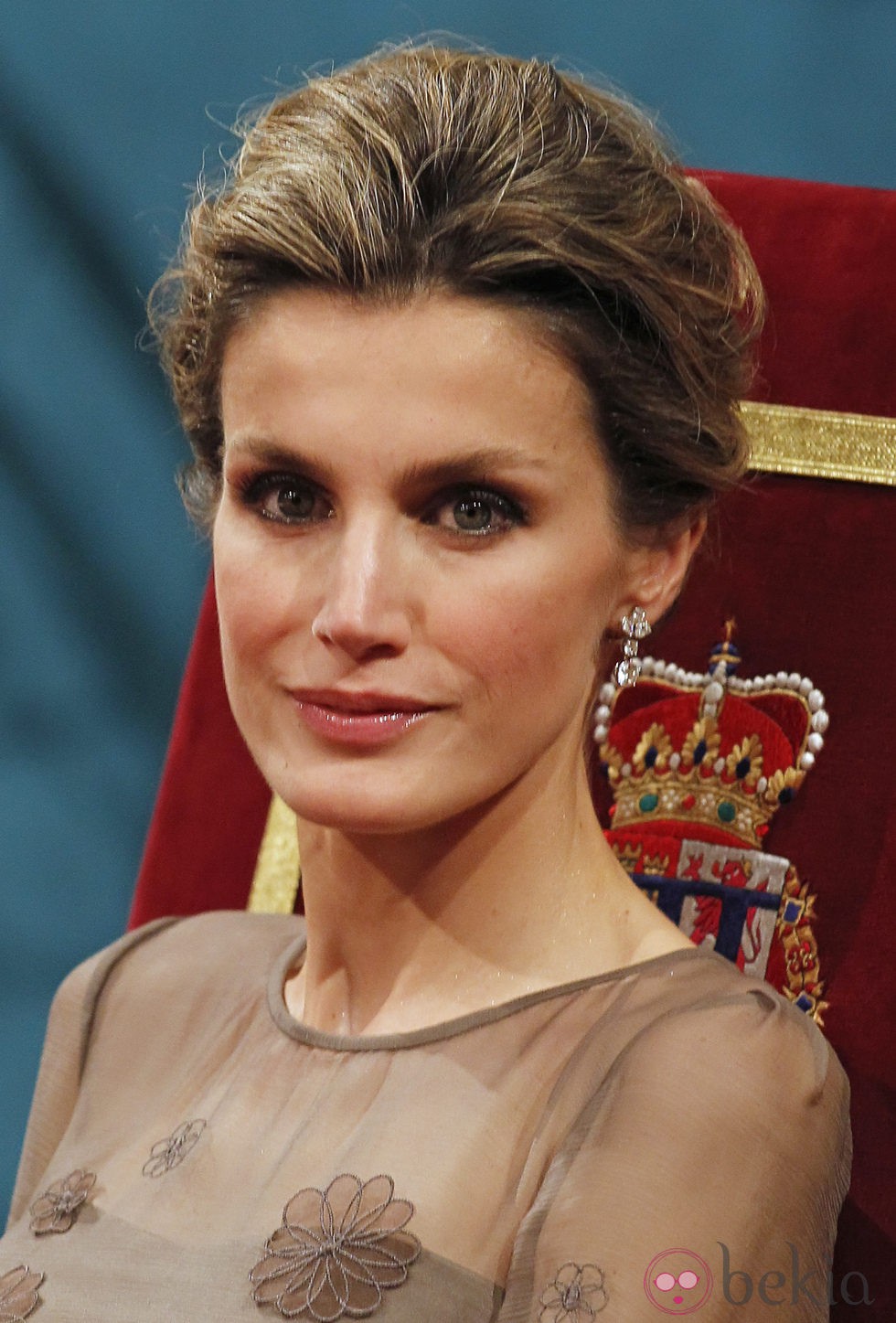 Los pendientes y el maquillaje de doña Letizia en los Premios Príncipe de Asturias 2011