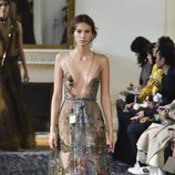 Vestido transparente bordado de Valentino colección primavera/verano 2017 en París Fashion Week