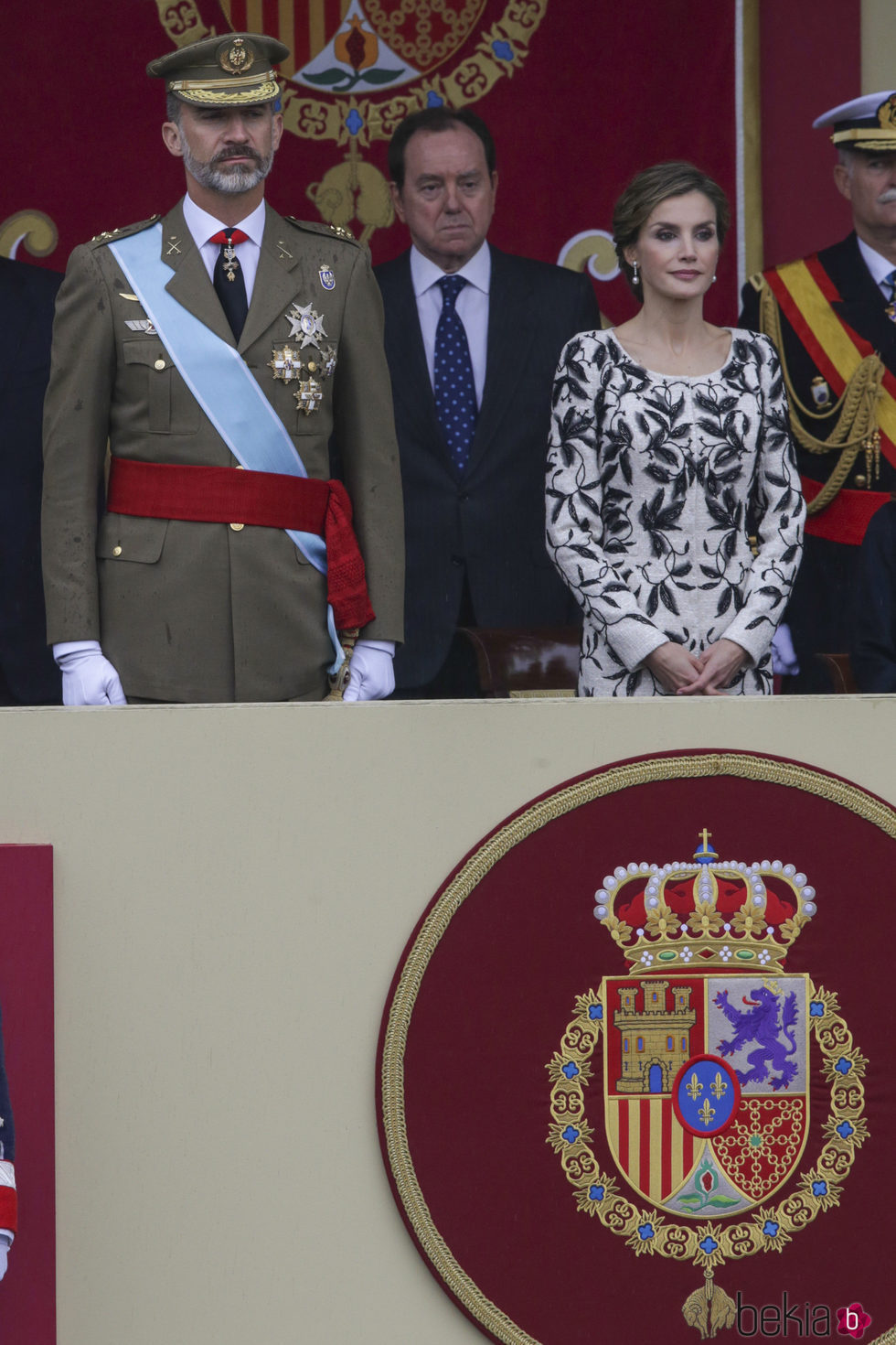 La Reina Letizia con un vestido de Felipe Varela en el Día de la Hispanidad