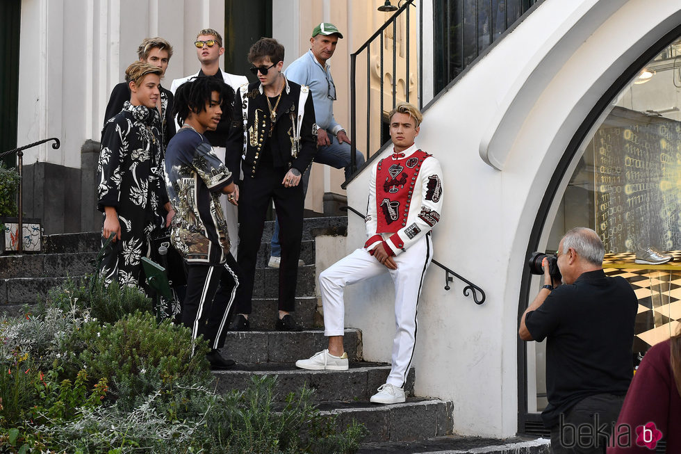Los chicos 'millennials' en en la nueva campaña primavera/verano 2017 de Dolce & Gabbana