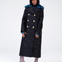 Abrigo de estilo navy de la colección 'Kenzo x H&M'