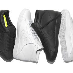 Zapatillas blancas y negras 'Pro Leather '76' de Converse y Nike