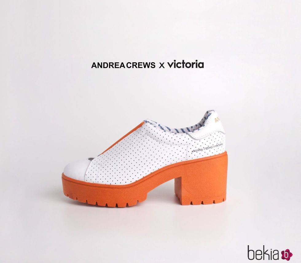Zapatos de tacón ancho de la colección 'Work' de Andrea Crews y Victoria