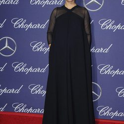 Natalie Portman con un vestido azul noche de Dior en el Festival de Cine de Palm Springs