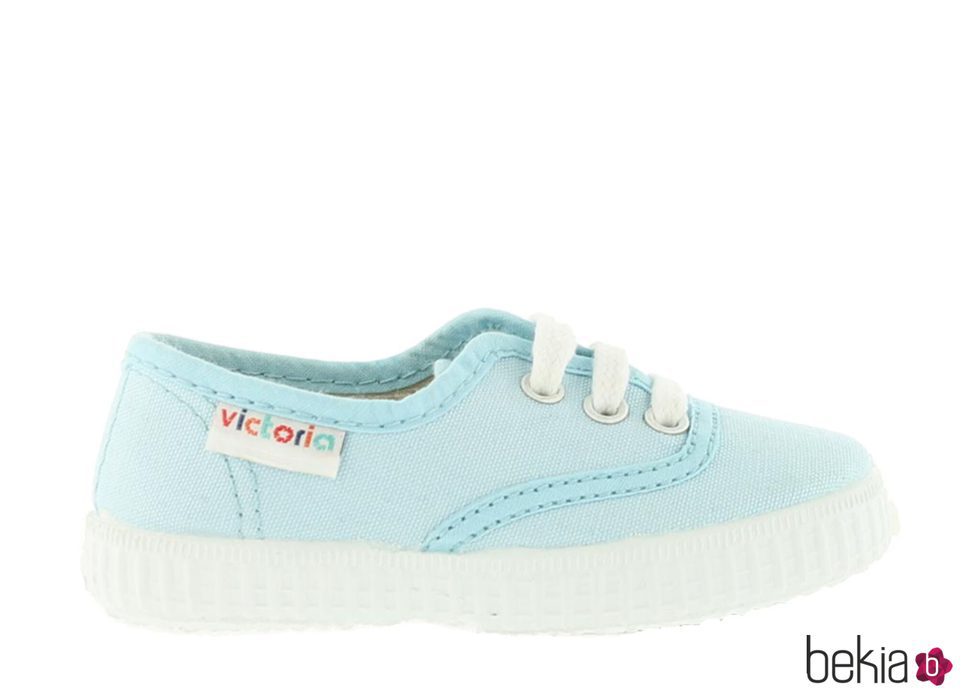 Sneakers azules de Victoria Kids primavera/verano 2017
