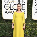 Natalie Portman con un look vintage en los Globos de Oro 2017