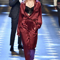 Total look de seda de Dolce & Gabbana otoño/invierno 2017/2018 en la Milán Fashion Week