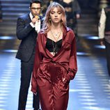 Total look de seda de Dolce & Gabbana otoño/invierno 2017/2018 en la Milán Fashion Week