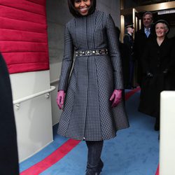 Michelle Obama con un abrigo acampanado en 2009