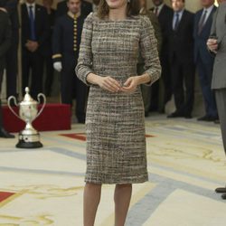 La Reina Letizia con un vestido en tweed en los Premios Nacionales del Deporte