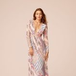 Gigi Hadid con un vestido de su propia colección primavera/verano 2017 con Tommy Hilfiger