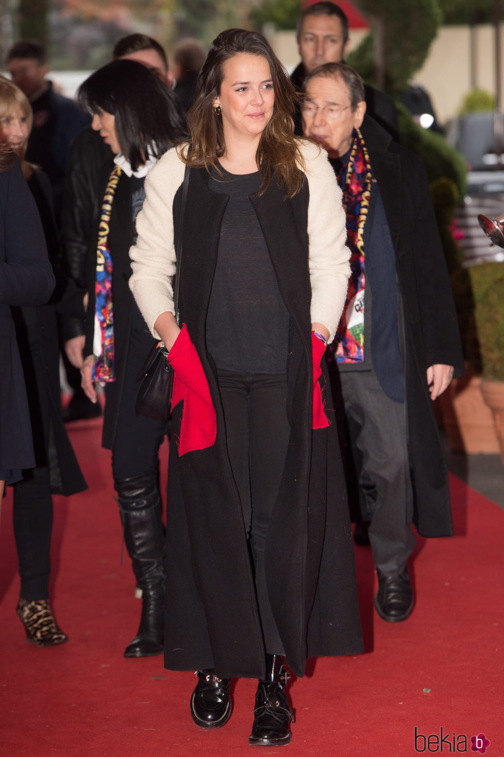 Pauline Ducruet con un abrigo diseñado por ella misma en el Festival Internacional de Circo de Monte-Carlo
