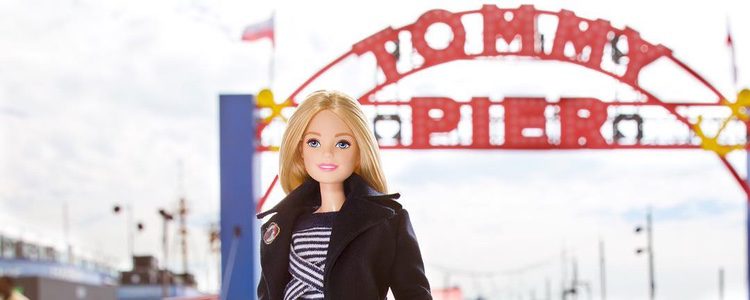 Barbie en el desfile otoño/invierno 2016/2017 de Gigi Hadid y Tommy Hilfiger