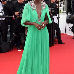 Lupita Nyong'o con un vestido verde en el Festival de Cannes 2015