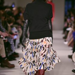 Falda de vuelo de Victoria Beckham otoño/invierno 2017/2018 en la New York Fashion Week