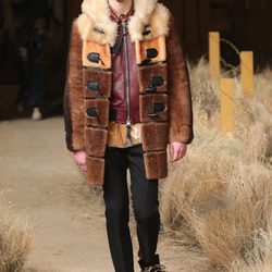 Abrigo de piel y chaqueta de cuero de Coach otoño/invierno 2017/2018 en la New York Fashion Week