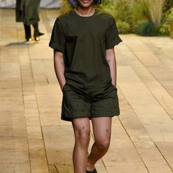 Total look verde de H&M Studio primavera/verano 2017 en la Paris Fashion Week