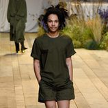Total look verde de H&M Studio primavera/verano 2017 en la Paris Fashion Week