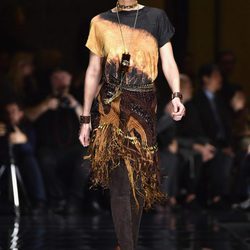 Gigi Hadid en el desfile de Balmain otoño/invierno 2017/2018 en la Paris Fashion Week