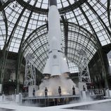Cohete en la pasarela de Chanel otoño/invierno 2017/2018 en la Paris Fashion Week