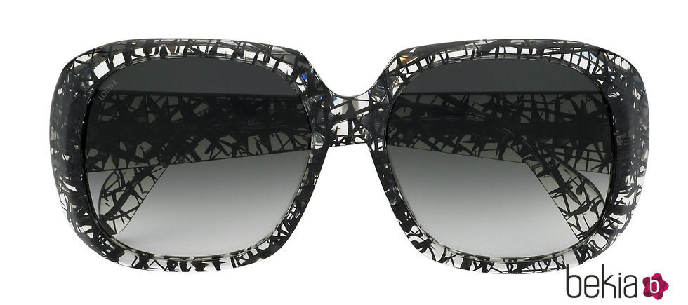 Gafas de sol con montura geométrica de Loewe colección 'Aiguablava' 2017