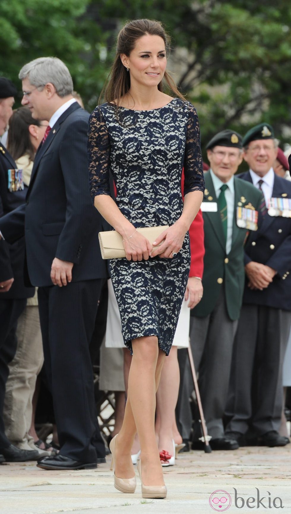 La duquesa de Cambridge con un vestido de encaje de Erdem