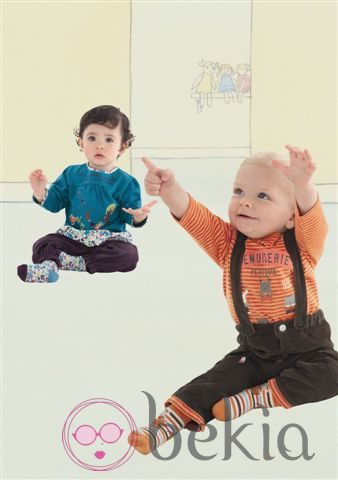 Bebés con ropa de Compaigne des petites