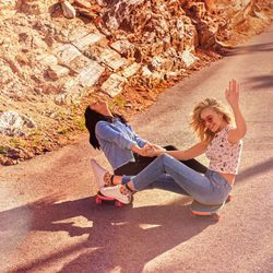Looks denim de H&M colección 'Loves Coachella' 2017