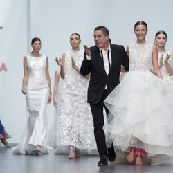 Desfile de Hannibal Laguna en la Madrid Bridal Week 2017