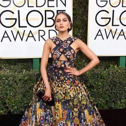 Olivia Culpo vestida de Zuhair Murad en los Premios Globos de Oro 2017