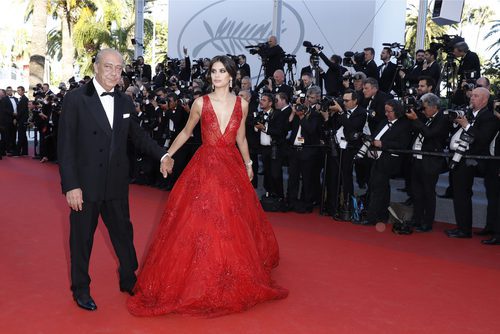 Sara Sampaio opta por un Zuhair Murad para la gala inaugural del Festival de Cannes 2017