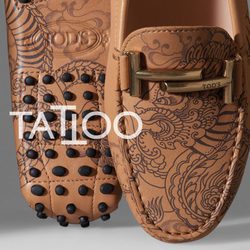 Zapato de estampado tatoo de la colección 'Gommino' de Tod's para verano 2017