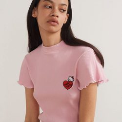 Camiseta de manga corta rosa de la colección de Hello Kitty para Lazy Oaf