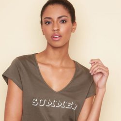 Camiseta color caqui de la colección 'Swildens x Etam' para el verano 2017
