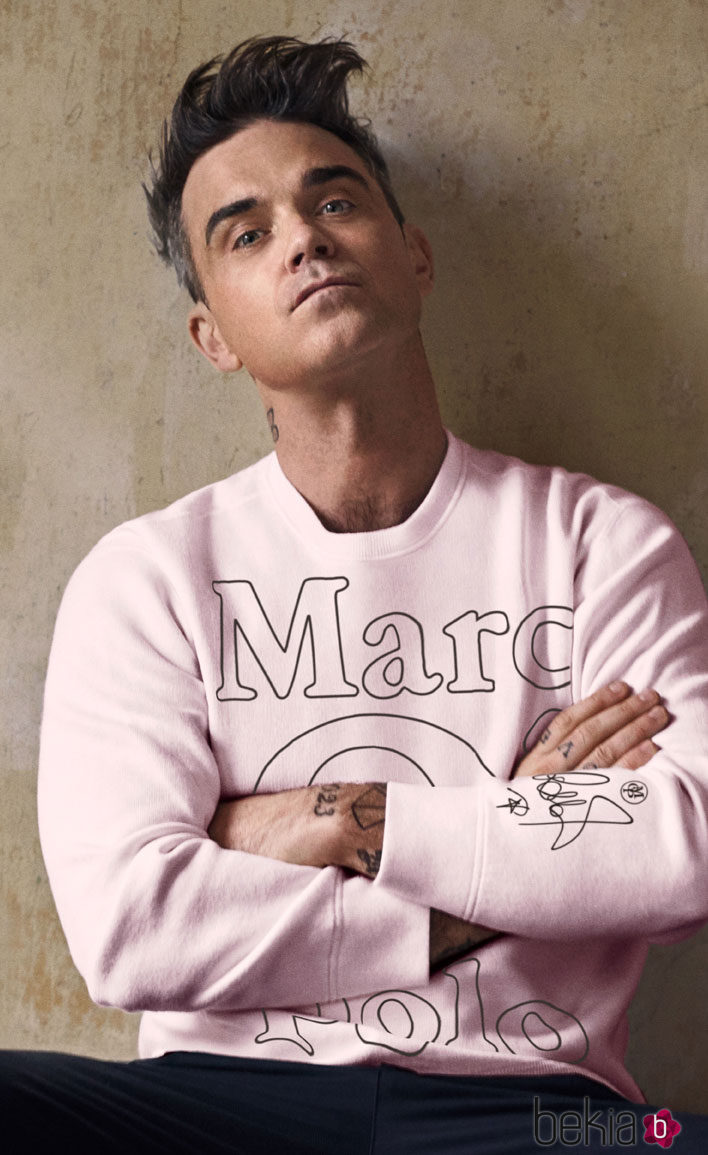 Robbie Williams apuesta por el rosa para su colección de sudaderas de MARCO'O POLO