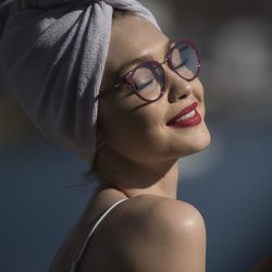 Colección de gafas de sol y de visión 'Gigi Hadid for Vogue Eyewear' para verano 2017
